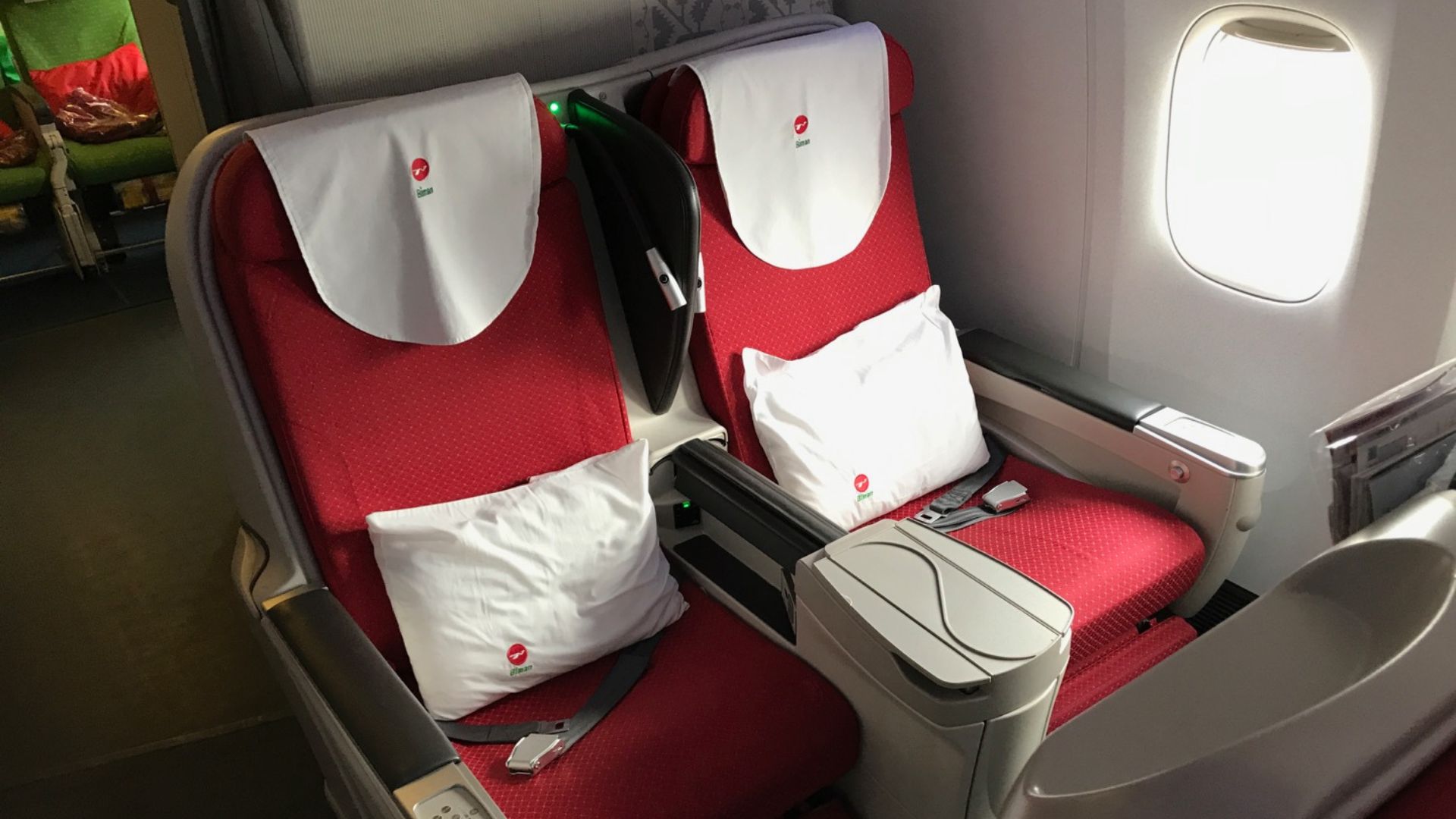 Boeing-777-8 (2).jpg